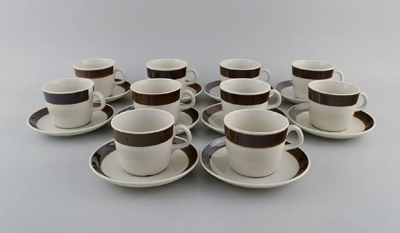 10 Kaffeetassen mit Untertassen von Hertha Bengtsson (1917-1993) für Rörstrand