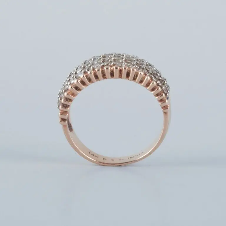 14-karätiger Weißgold-Diamantring mit zahlreichen Brillant-diamanten