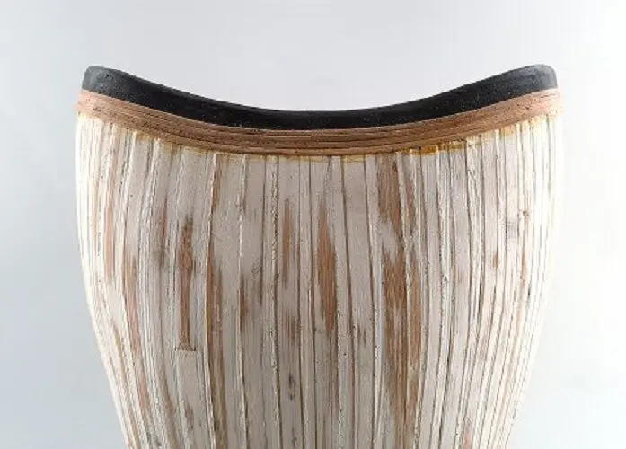 3 große moderne Keramikvasen mit leichter Glasur und Korbwaren