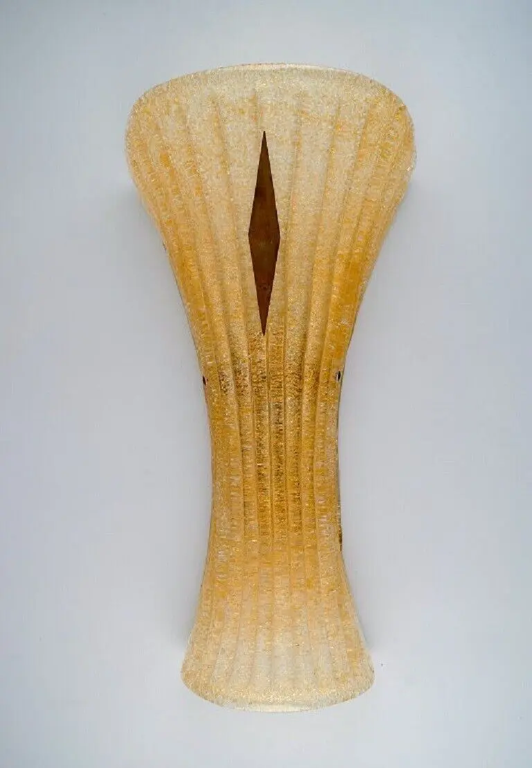 Barovier und Toso, Venedig. Ein Paar große Wandlampen aus strukturiertem Kunstglas