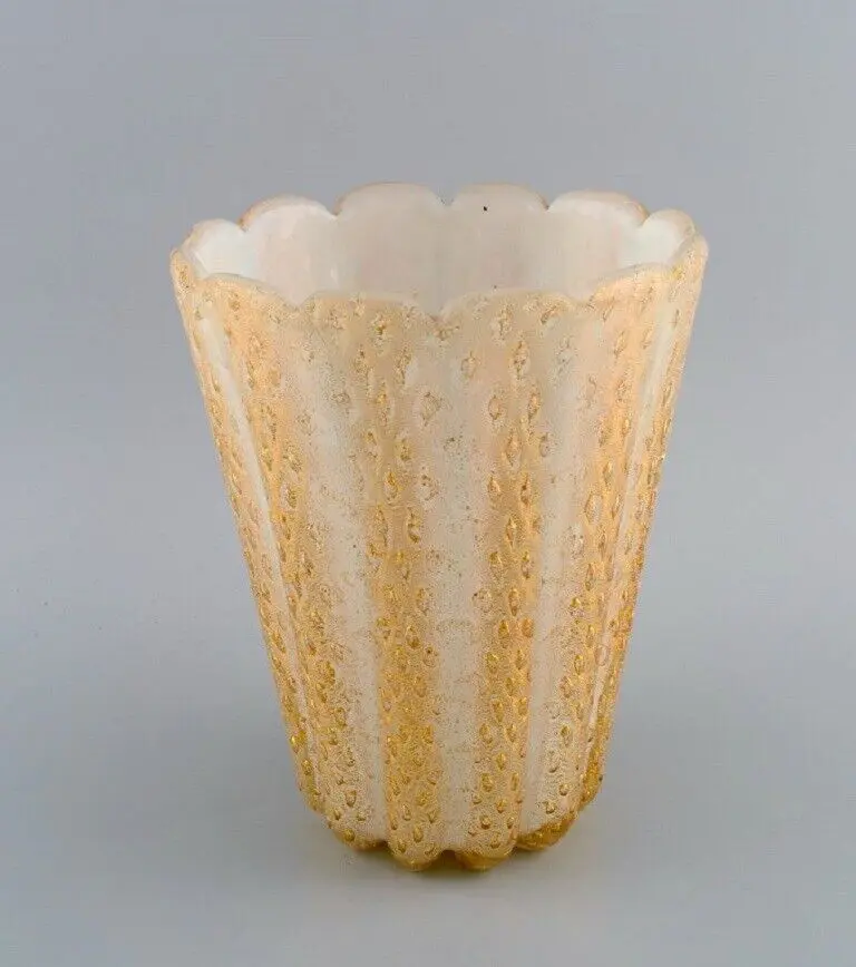 Barovier und Toso, Venedig. Große Vase aus handgefertigtem Glas, 1960er Jahre
