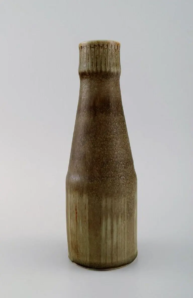 Carl Harry Stålhane (1920-1990) für Rörstrand: Vase aus glasierter Keramik