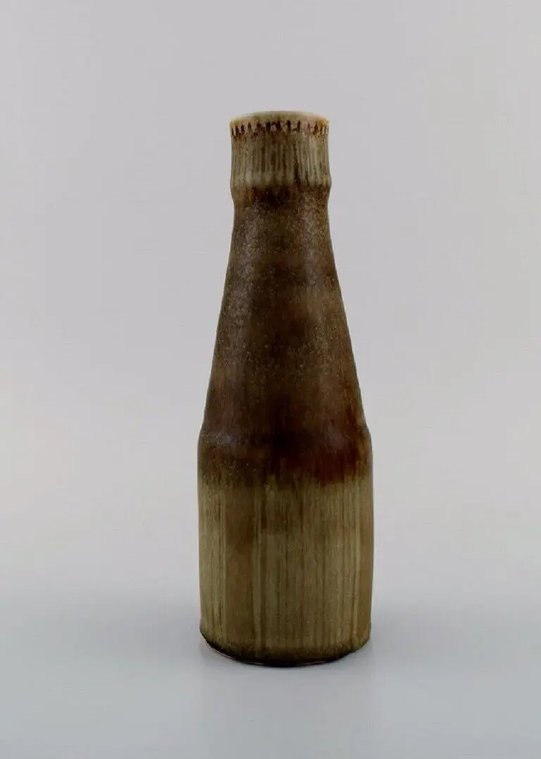 Carl Harry Stålhane (1920-1990) für Rörstrand: Vase aus glasierter Keramik