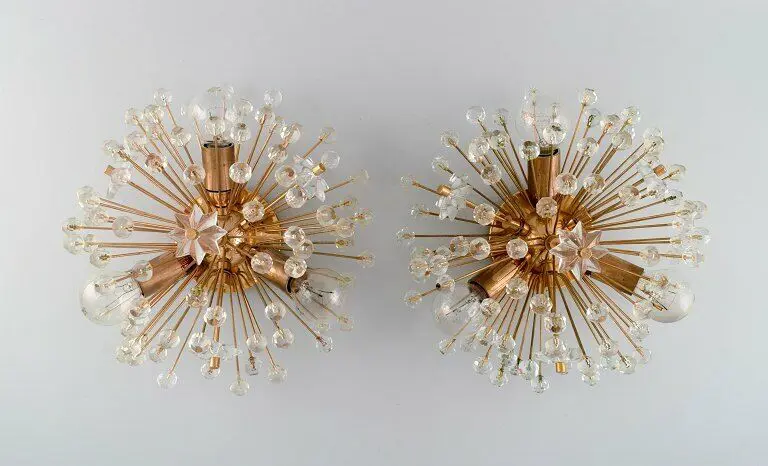 Emil Stejnar für Rupert Nikoll. Set von Wandlampen aus Kunstglas und Messing