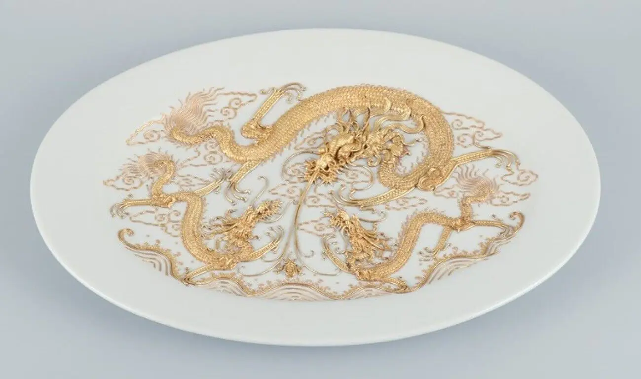 Große ovale Porzellanplatte im Versace-Design mit Drachenmotiv