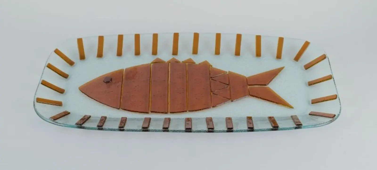 Moderne große Glaskunstschale mit Fischmotiv aus Murano, Italien