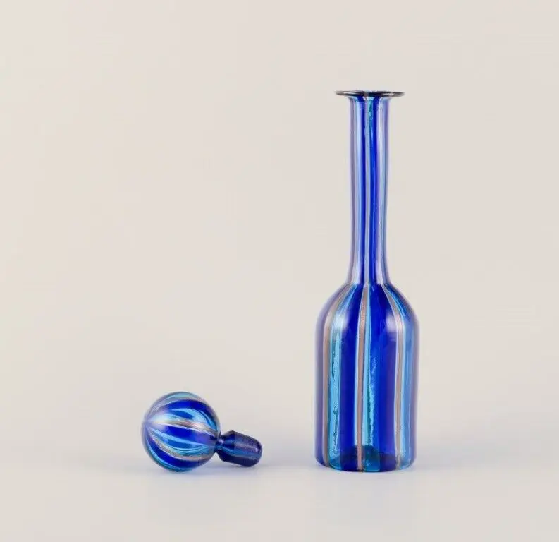 Murano, Italien: Kunstglas-Dekanter mit gestreiftem Design aus den 1960er/70er Jahren