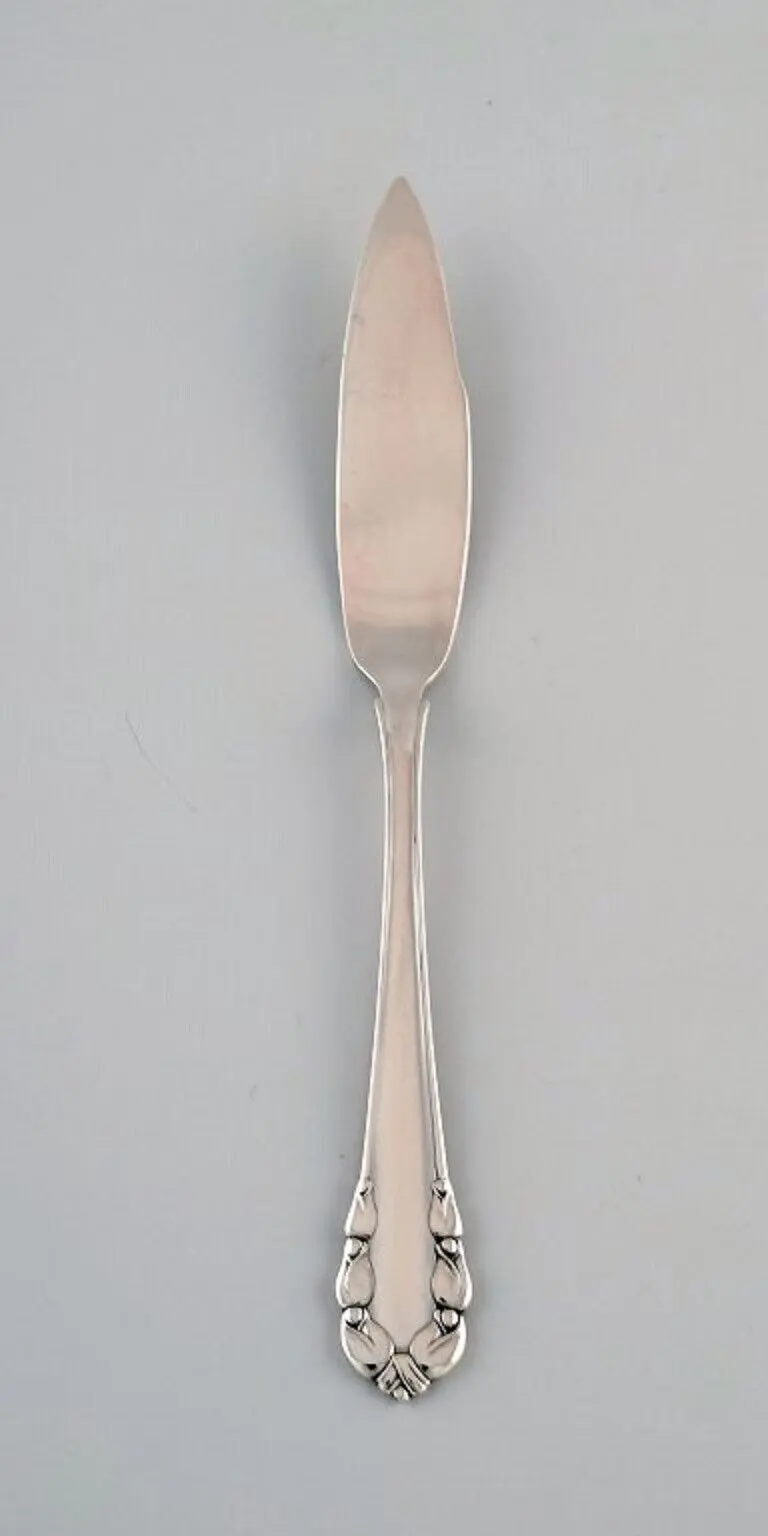 „Sechs frühe Fischmesser von Georg Jensen Tallilie aus massivem Silber (830).“