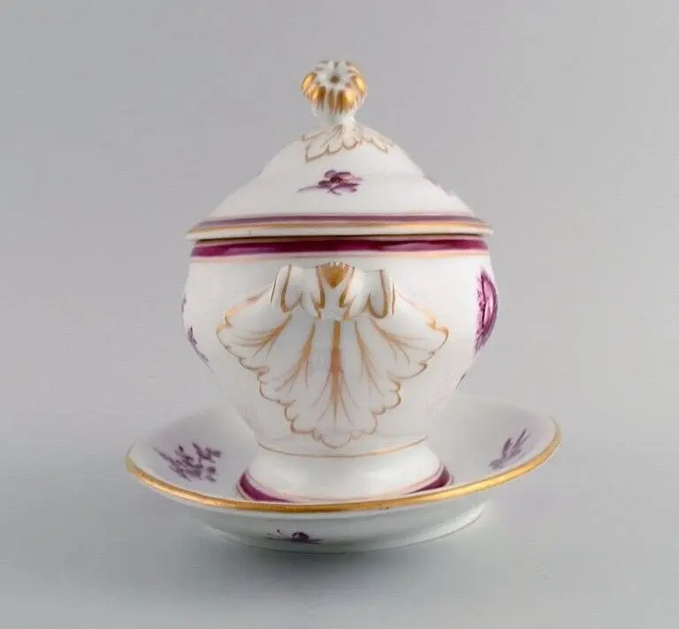 Seltene und frühe handbemalte Porzellan-Terrine mit Deckel von Bing & Grøndahl