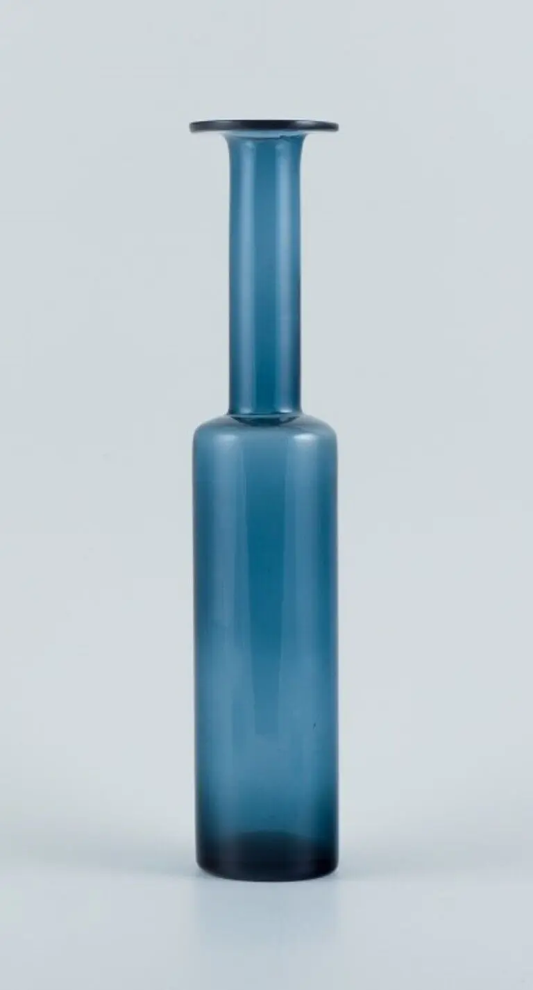 Still Kindermädchen für Riihimäen Lasi. Finnisches Kunstglas, Dekorflasche/Vase