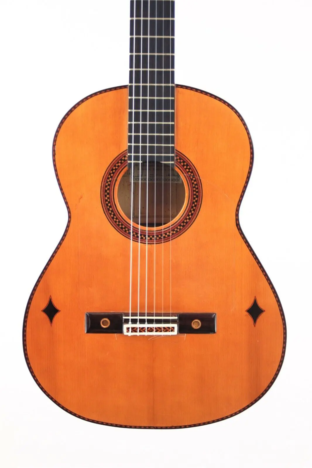 Alberto Pantoja Flamenco Meistergitarre 2012 - beeindruckende Verzierungen + Video