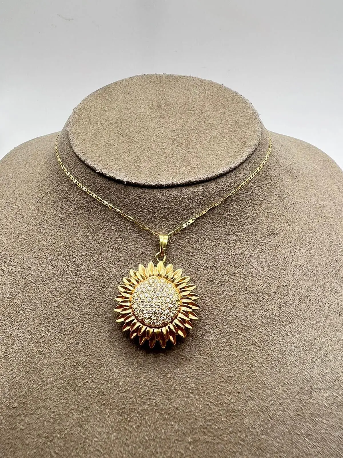 Anhänger aus 18K Gelbgold mit etwa 0,45 ct Diamanten