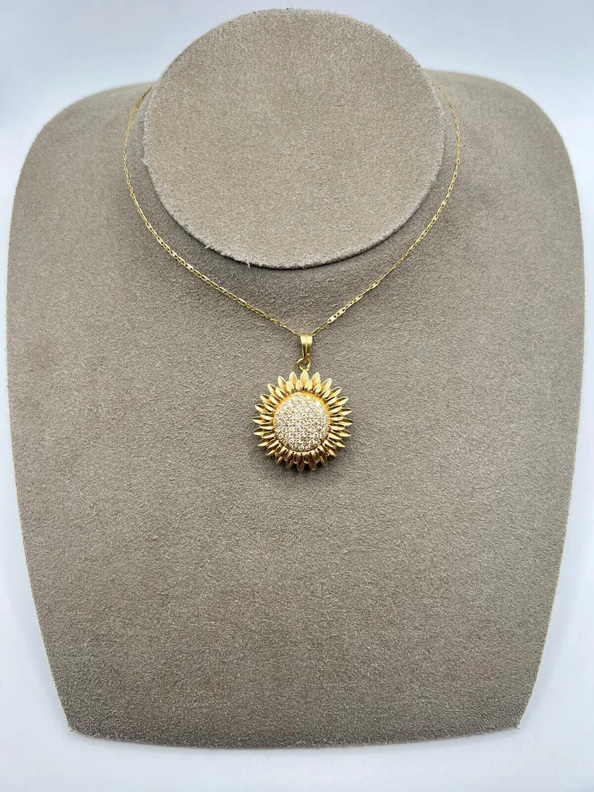 Anhänger aus 18K Gelbgold mit etwa 0,45 ct Diamanten