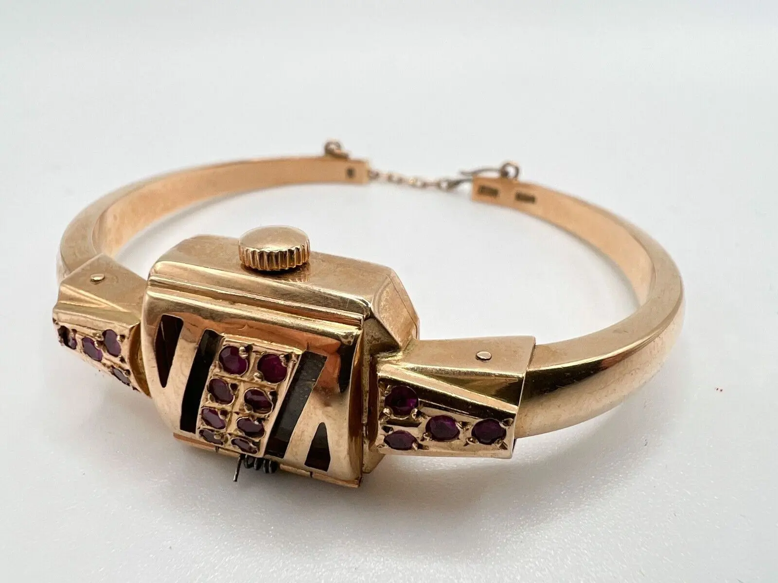 Armbanduhr aus 583er Gelbgold mit 0,4 ct Rubinen