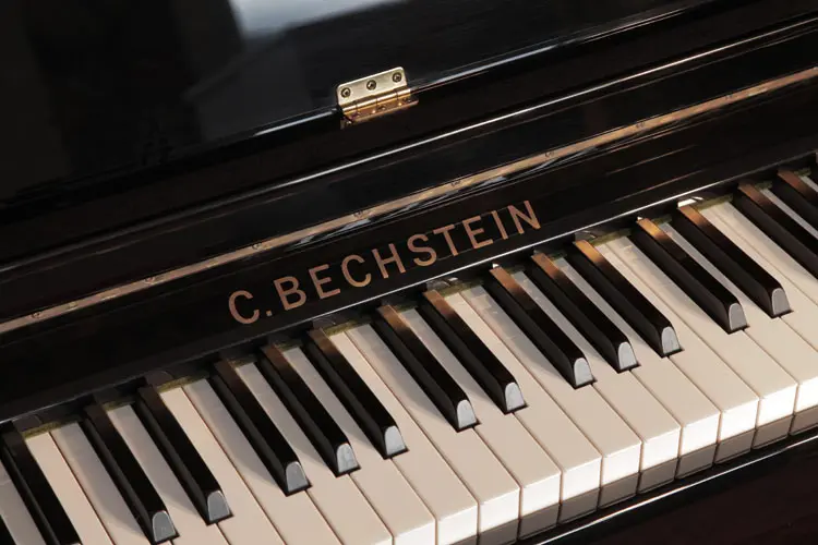 Bechstein Elegance 124 Aufrechtpiano aus dem Jahr 2001