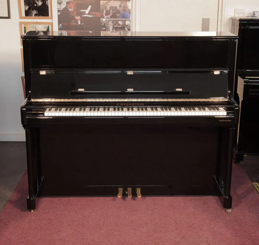 Bechstein Elegance 124 Aufrechtpiano aus dem Jahr 2001