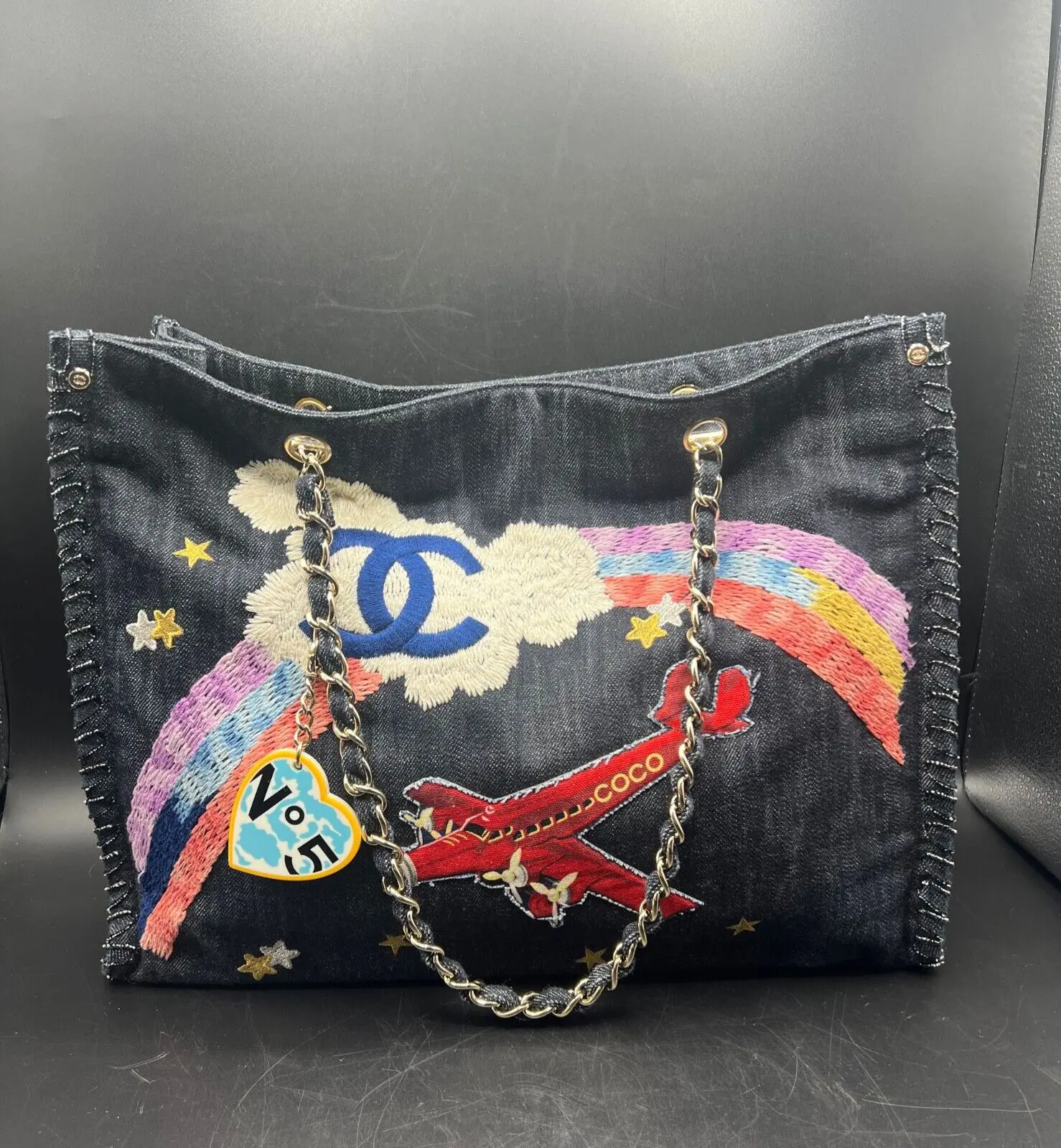 Chanel Handtasche Limited Edition Flugzeug Regenbogen Mischtechnik Blau Jeans Denim