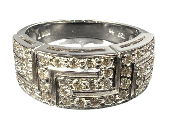 Diamantring aus Weißgold mit ca. 1 ct und 50 Diamanten - Ring einer Göttin aus der Crown Collection