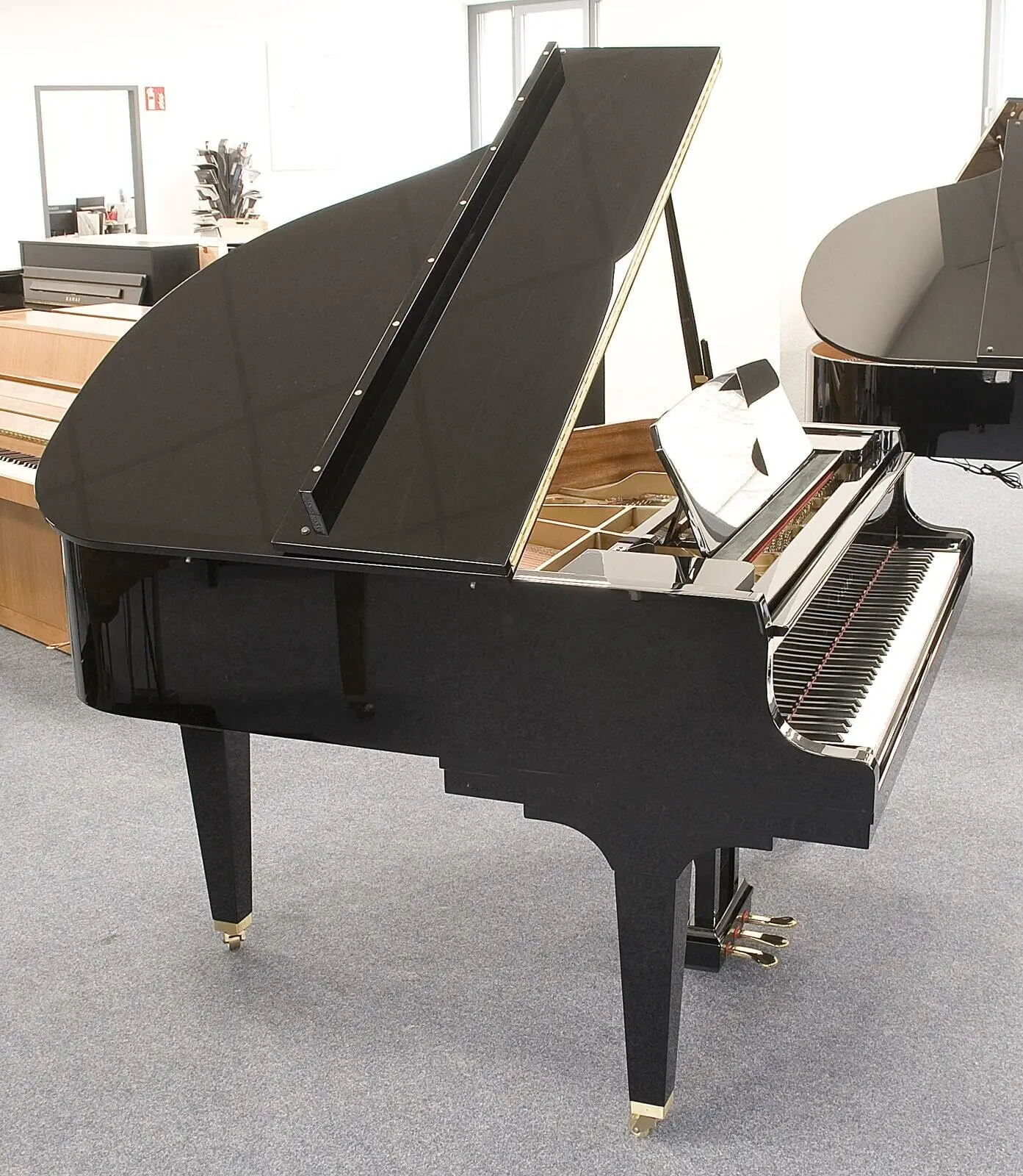 Kawai GL10 Flügel, schwarz, reduzierter gebrauchter Mietrückläufer