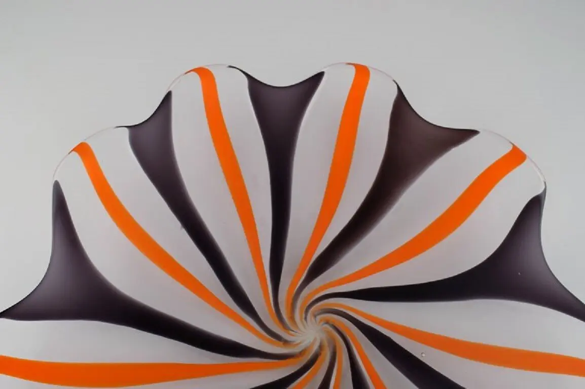 Allan Scharff für Holmegaard. Einzigartige große Schale aus Kunstglas