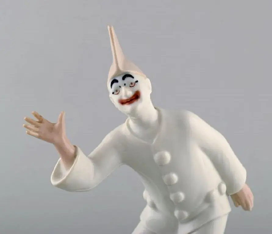 Bing & Grondahl Porzellanfigur: Pierrot, Modellnummer 2353