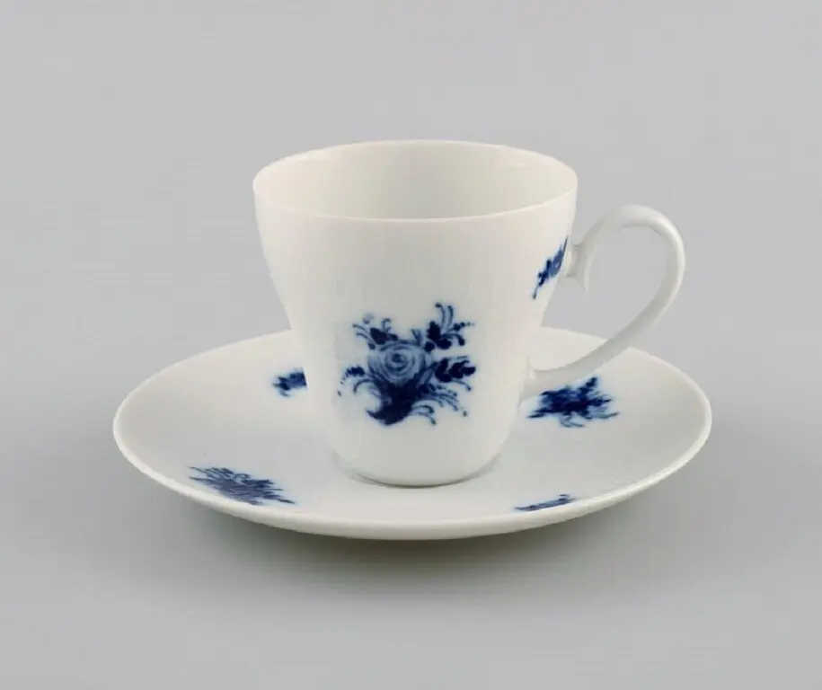 Bjørn Wiinblad für Rosenthal: Sechs Mokkatassen 'Romanze Blue Flower' mit