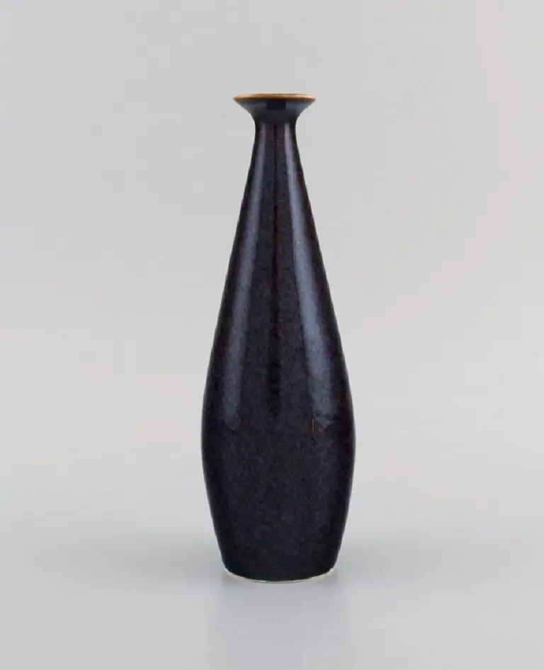 Carl Harry Ståhlane (1920-1990) für Rörstrand. Vase aus glasiertem Keramikmaterial