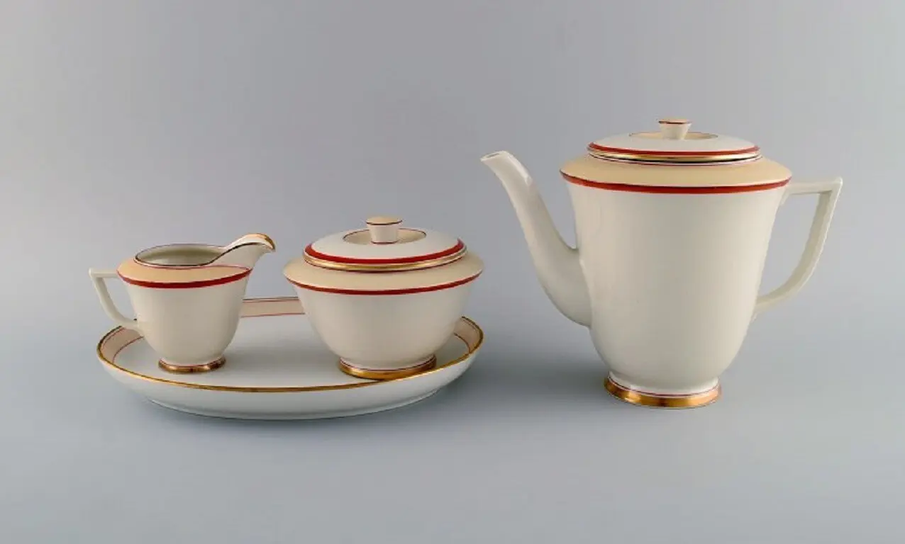 Christian Joachim für Royal Copenhagen: Kaffeeservice im spanischen Muster