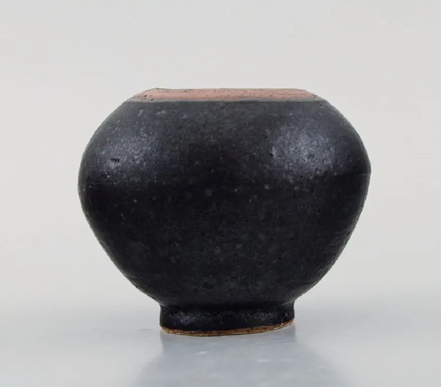 Eli Keller (geb. 1942), Schweden. Einzigartige runde Vase aus glasiertem