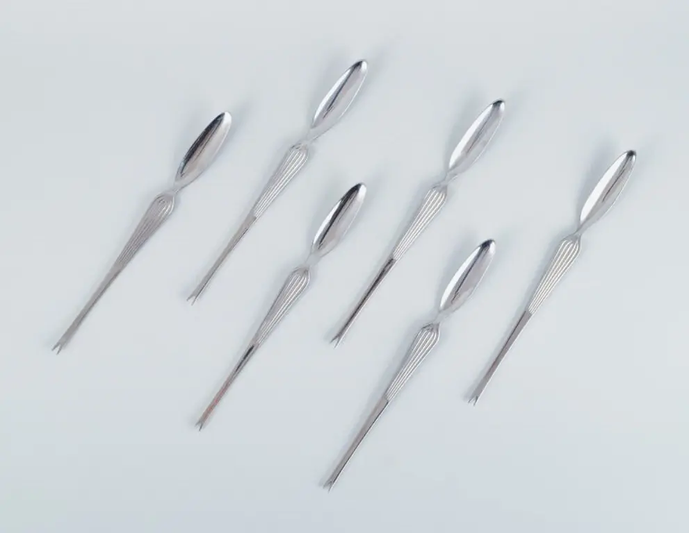 KAJ FRANCK 'SCANDIA' von Hackman, Finnland. Sechs Bestecke für Meeresfrüchte aus