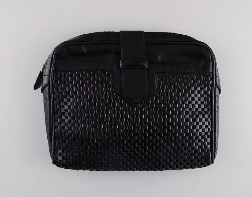 Retro Yves Saint Laurent Geldbörse aus schwarzem Leder mit geflochtenem Design