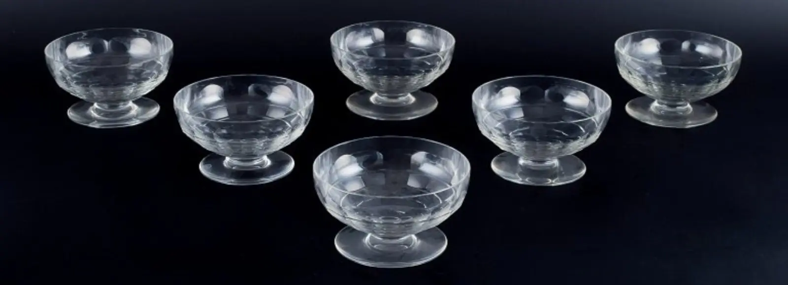 Baccarat, Frankreich. 6-teiliges Set 'Charmes' Art Deco Sektgläser